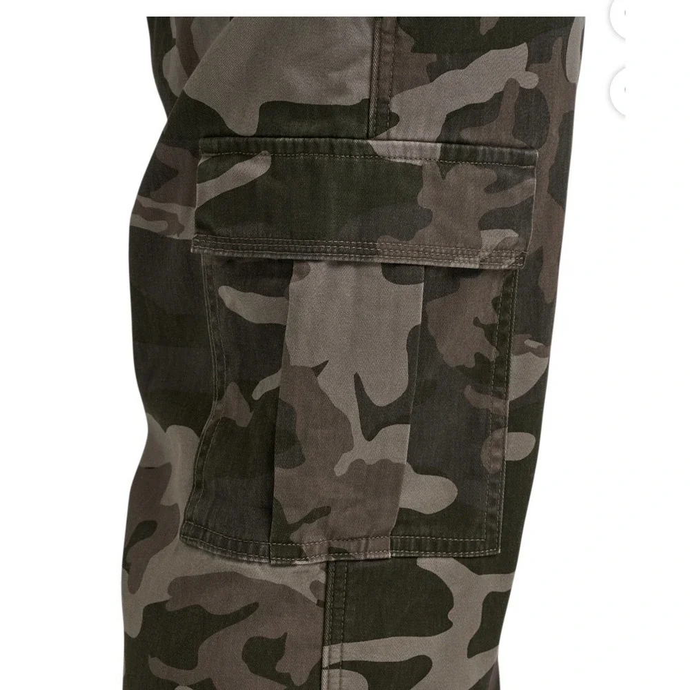NWT Wrangler Camo Cargo Pants Men 40x30 Woodland Camouflage Relaxed Lined Hiking